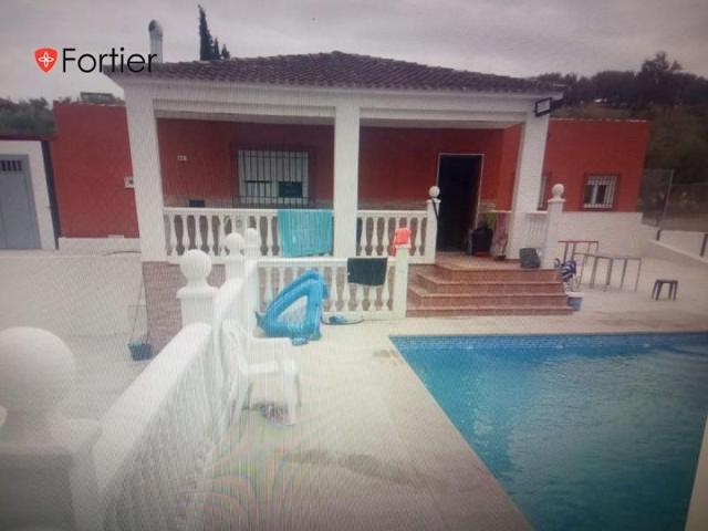 Casa en venta en Torredonjimeno, Torredonjimeno photo 0