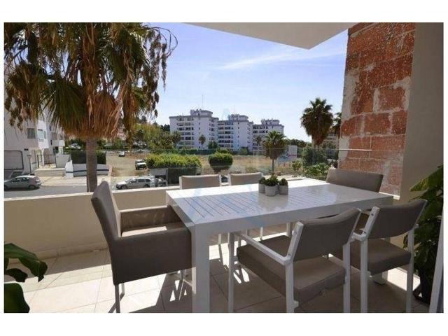 Apartamento en venta en Marbella photo 0