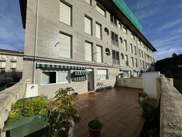 Piso en venta en Laredo, Emperador photo 0