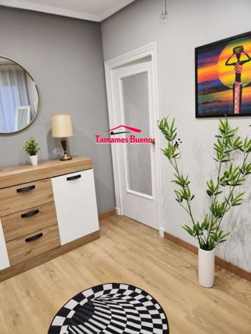 Piso en venta en Salamanca, Salesas photo 0