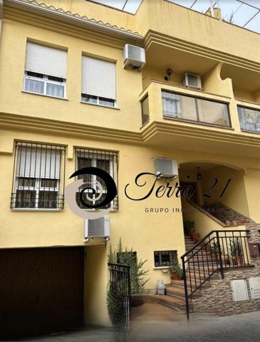 Casa en venta en Armilla, Armilla photo 0