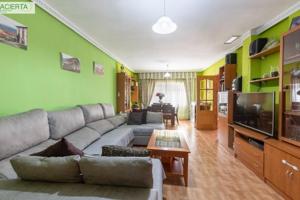 Bungalow en venta en Armilla, Colegio Tierno Galván photo 0