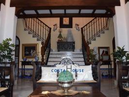 Casa en venta en Hinojos photo 0