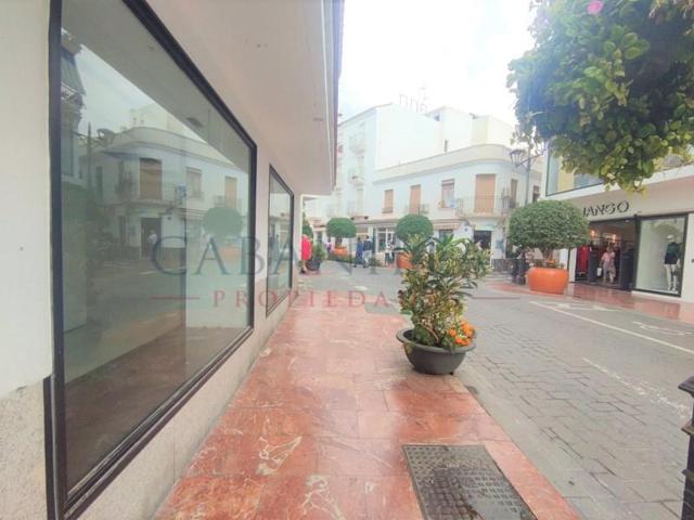 Local comercial en venta en Estepona, Casco Antiguo photo 0