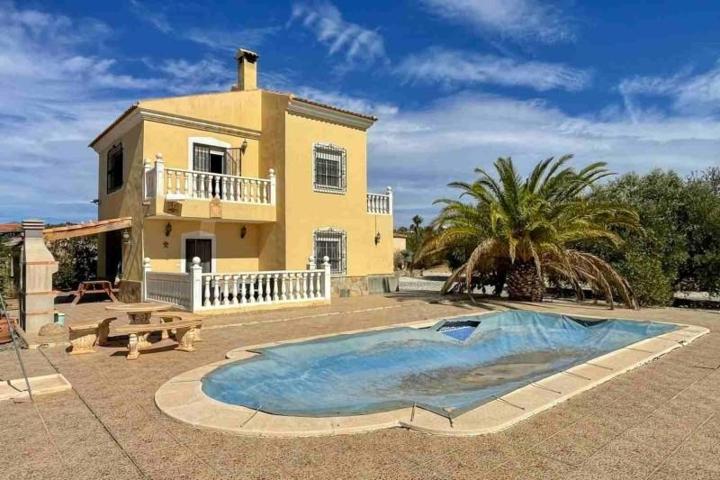 Chalet en venta en Albox, Las Labores photo 0