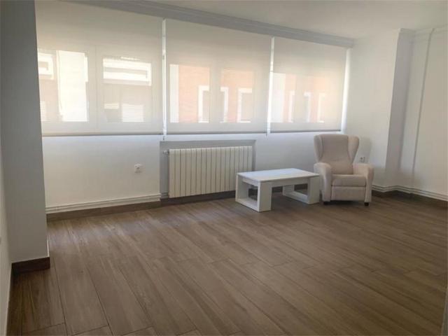 Piso en venta en Albacete photo 0