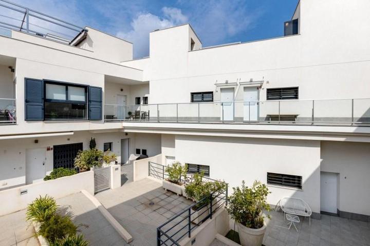 Apartamento en venta en Torrevieja, La Mata photo 0