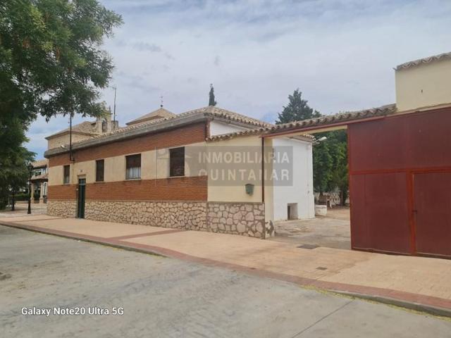 Chalet en venta en Lillo photo 0