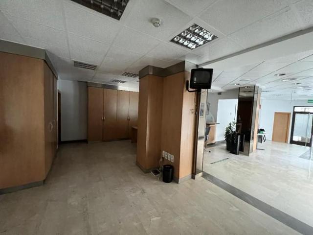 Local comercial en venta en Granada, La Chana photo 0