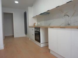 Piso en venta en Pineda de Mar photo 0