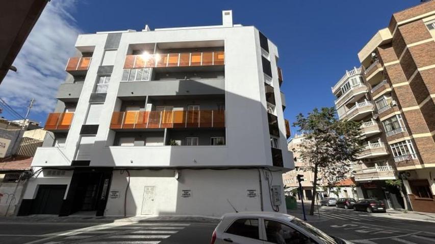 Apartamento en venta en Torrevieja, Torrevieja photo 0