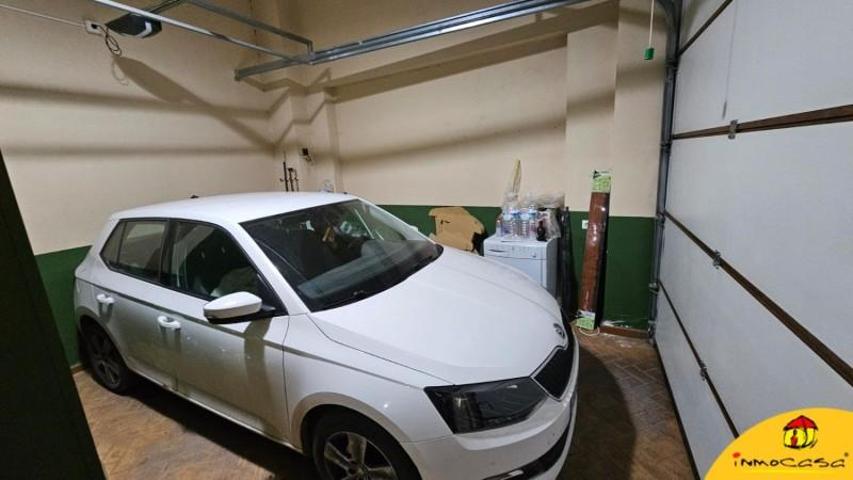 Casa en venta en Alcalá la Real, Alcala La Real photo 0