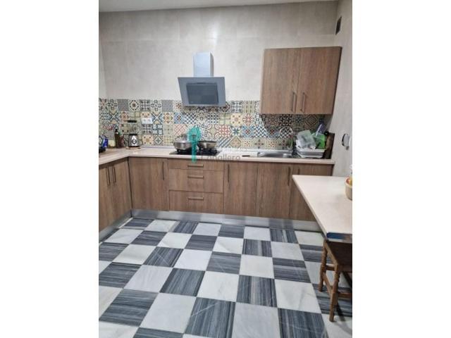 Casa en venta en Utrera photo 0