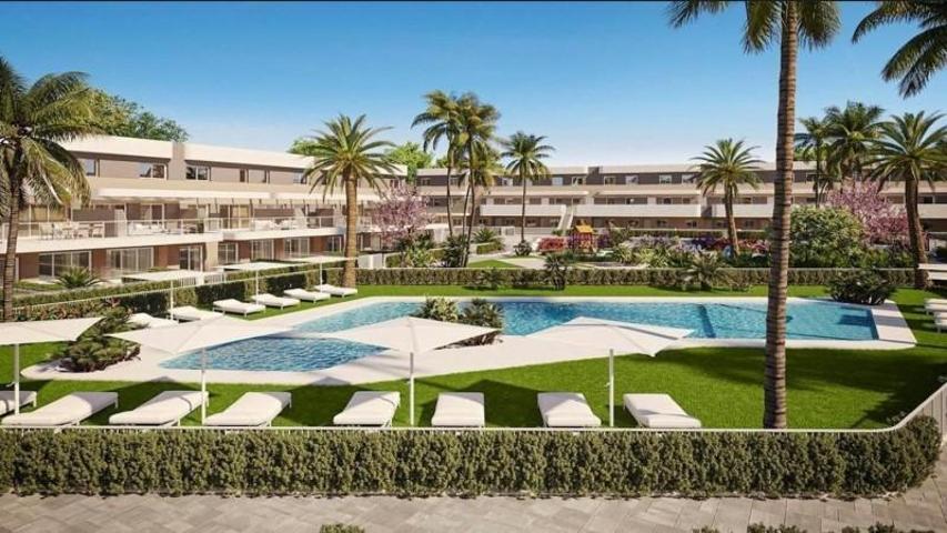 Adosada en venta en Monforte del Cid, Comunidad valenciana photo 0