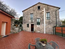 Casa en venta en Outes, Outes photo 0