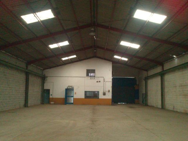 Nave industrial en venta en Sevilla, Polig. Industriales - La Chaparrilla photo 0