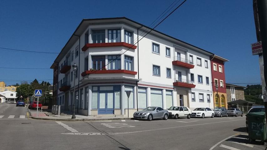 Garaje en venta en Navia, Navia photo 0