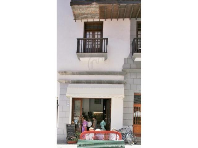 Local comercial en venta en Puerto de la Cruz photo 0
