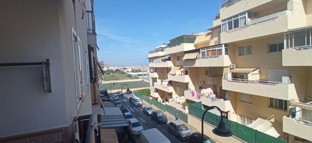 Apartamento en venta en Mijas, Las lagunas - las flores photo 0