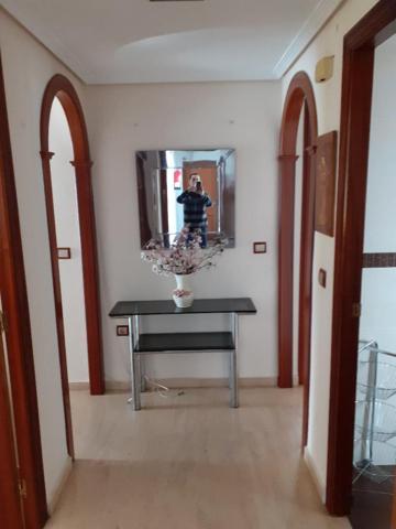 Piso en venta en Córdoba, Ciudad Jardin - Avda. Medina Azahara photo 0