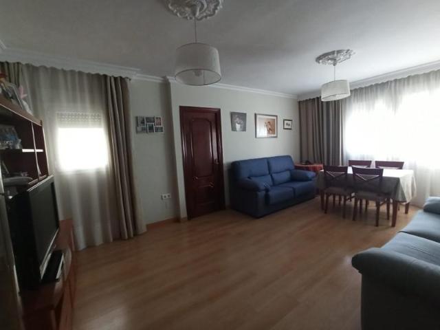 Piso en venta en Cádiz photo 0