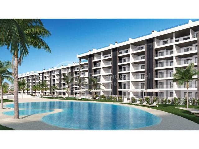 Apartamento en venta en Torrevieja photo 0