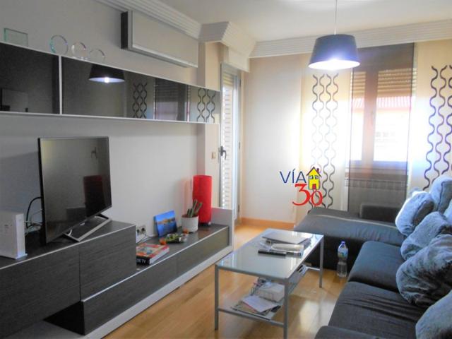 Piso en venta en Salamanca, Paseo - Estacion photo 0