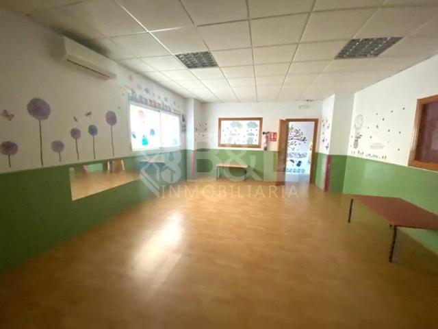 Local comercial en venta en Huelva, Avda. Andalucia photo 0