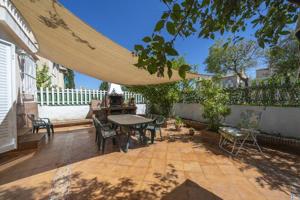 Casa en venta en Ogíjares, Loma Linda photo 0