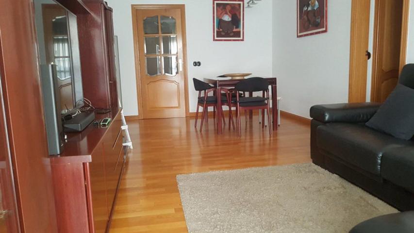 Piso en venta en Cerdanyola del Vallès, Serraparera photo 0