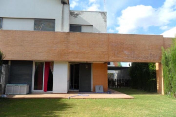 Adosada en venta en Umbrete, La Vina photo 0