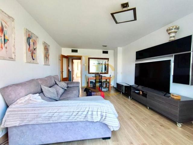 Piso en venta en Rubí photo 0