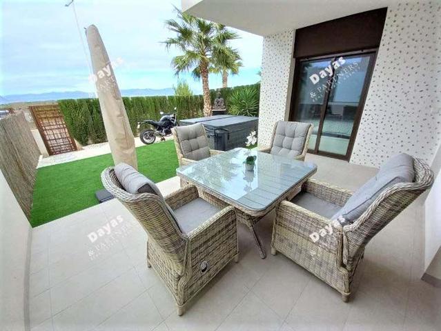 Bungalow en venta en Algorfa, La Finca Golf Resort photo 0