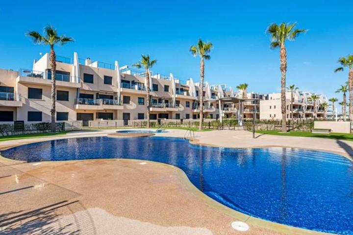 Apartamento en venta en Pilar de la Horadada, Torre de la Horadada photo 0