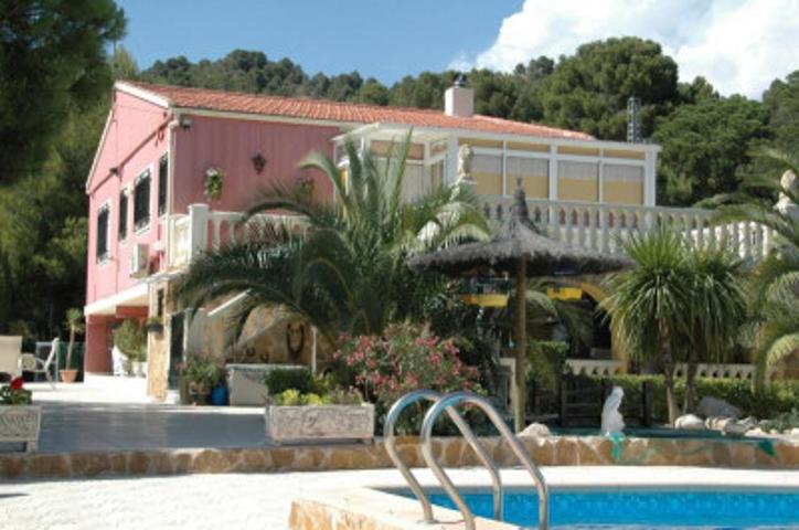 Chalet en venta en Onil, Onil photo 0