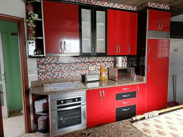 Casa con terreno en venta en Silleda photo 0