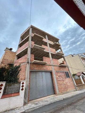 Edificio en venta en Ulldecona photo 0