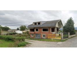 Casa con terreno en venta en Sarria photo 0