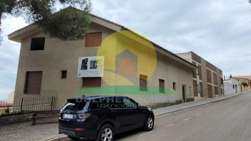 Edificio en venta en Agullent, Agullent photo 0