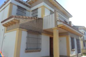 Chalet en venta en Espartinas, Urbanizacion photo 0