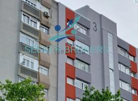 Piso en venta en Madrid, Usera - Almendrales photo 0