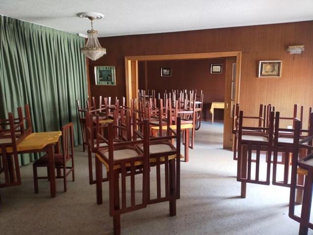 Local comercial en venta en Arévalo photo 0