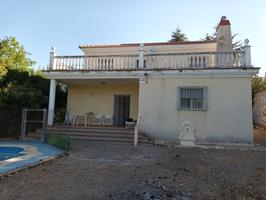 Chalet en venta en Canena, Canena photo 0