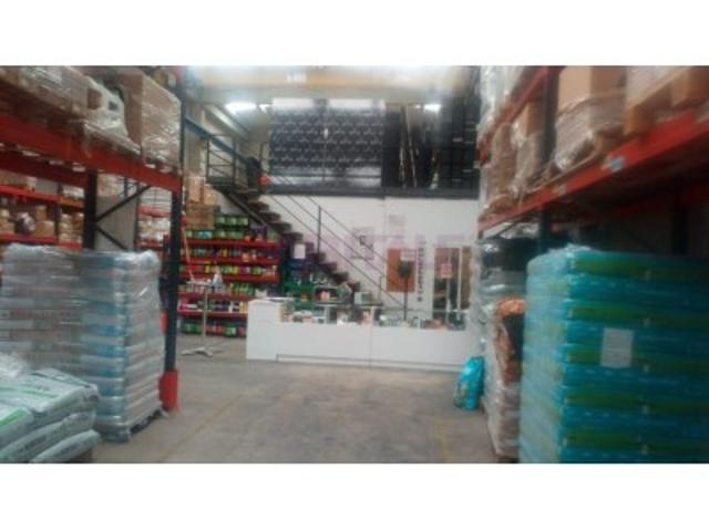 Nave industrial en venta en Alaquàs photo 0