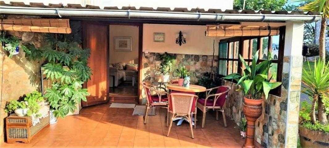 Casa en venta en Arnuero, Castillo photo 0