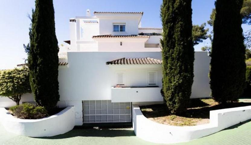 Apartamento en venta en Marbella, Torre real photo 0