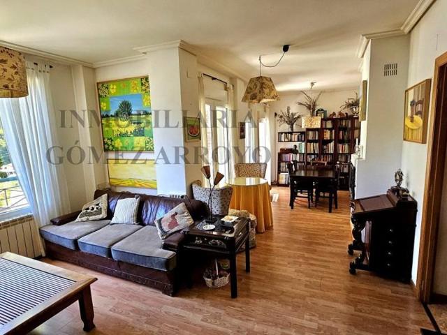 Chalet en venta en Grijota, Grijota photo 0