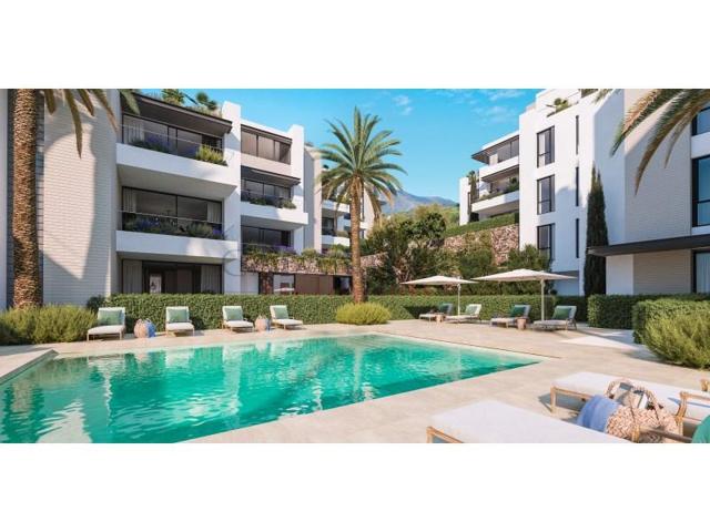 Apartamento en venta en Estepona, Casco Urbano photo 0