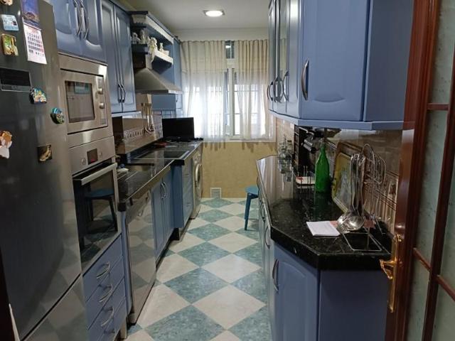 Piso en venta en Cádiz photo 0