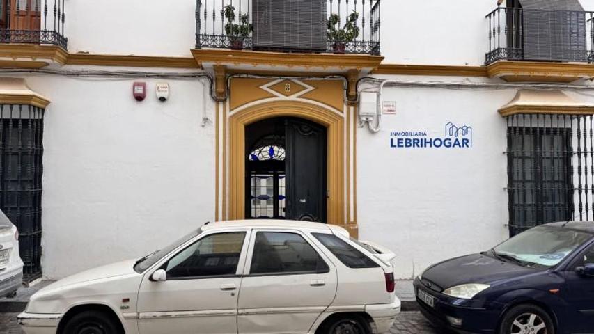 Local comercial en venta en Lebrija, Centro photo 0